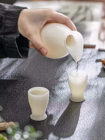 Cyoluk冰种玉瓷酒具套装